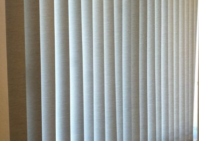 Vertical-blind-wand-cord-and-chain-control-aluminium-blockout-block-out-fabric-sunscreen-translucent-light-filtering-plain-pattern-texture-plastic-c-768x102