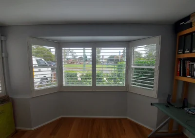 PVC Shutters Bay Window Hinged Configuration 90mm #4