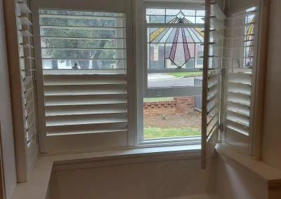 PVC Shutters Bay Window Hinged Configuration 90mm Louvre #6