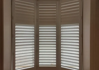 PVC Shutters Bay Window Hinged Configuration 90mm Louvre #7